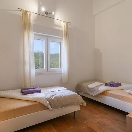 Sellina Villa